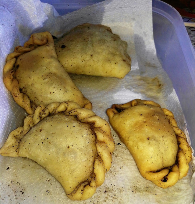 EmpanadaselaboradasporcocinerasmapuchesenHuiroCorral.14662