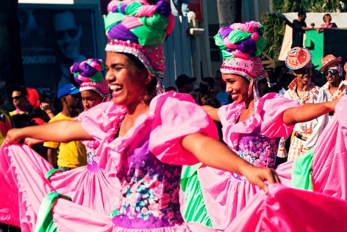 El carnaval en la República Dominicana, semanas de fiesta y color