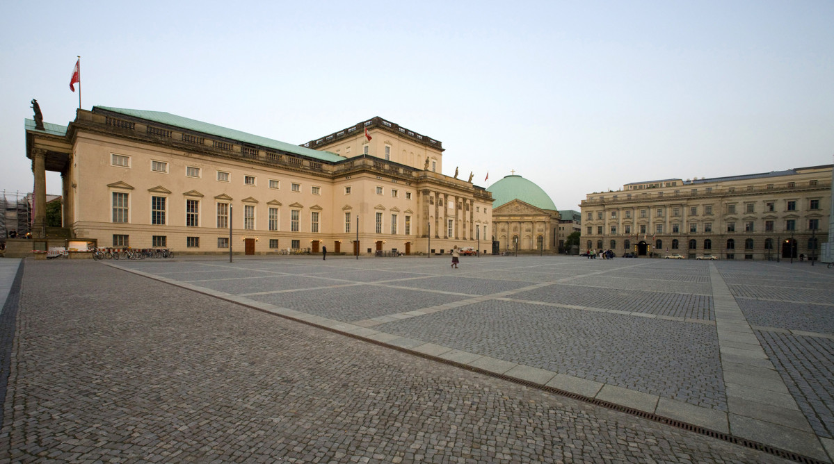 Bebelsplatz Berlin, The Berlin state opera, Hotel de Roma, Cathedral of sacred Jadvigi