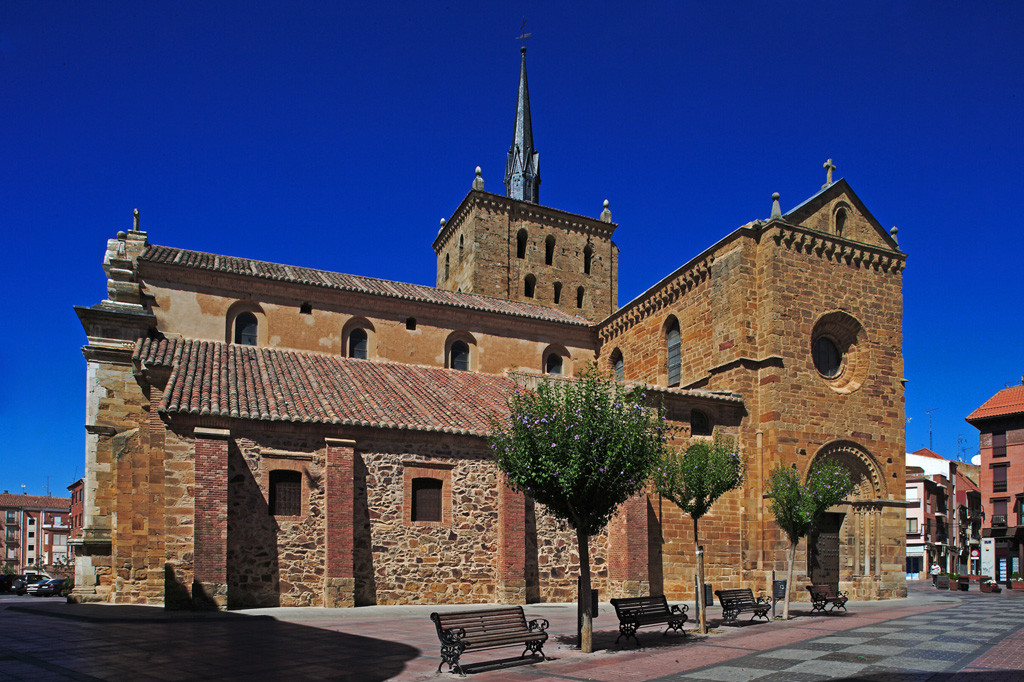 13 Iglesia de Santa Maria del Azogue