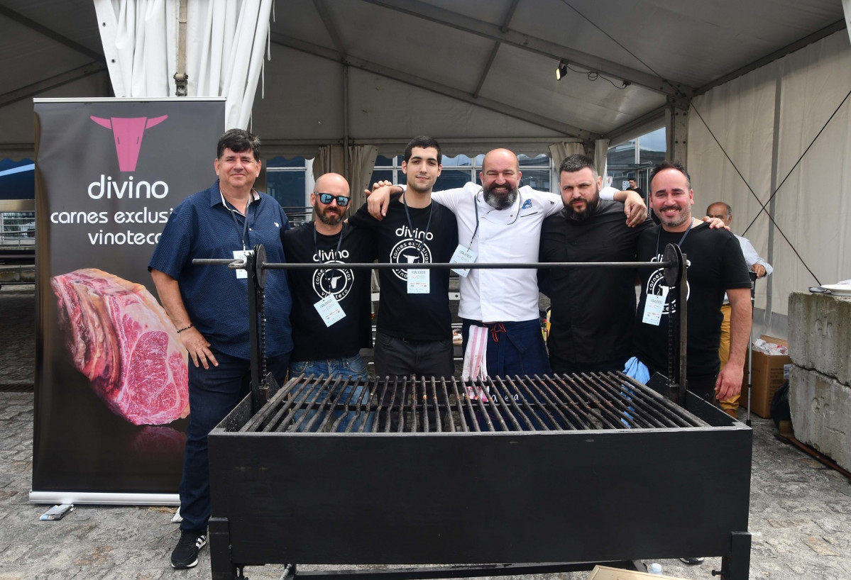 FOTO ATLAu0301NTICA GASTRONOu0301MICA Paco Gou0301mez, de la Pulperiu0301a Asador A Feira, se convierte en el ganador del Campeonato de Parrilla de Carne de Atlau0301ntica Gastronou0301mica 1521