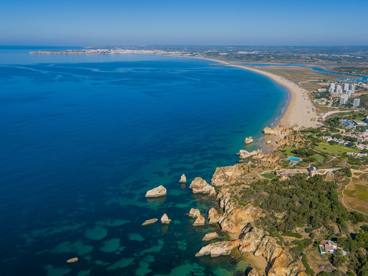 Praia de Alvor   Cru00e9ditos Algarve visto do Ar, Portugal 2020  1500
