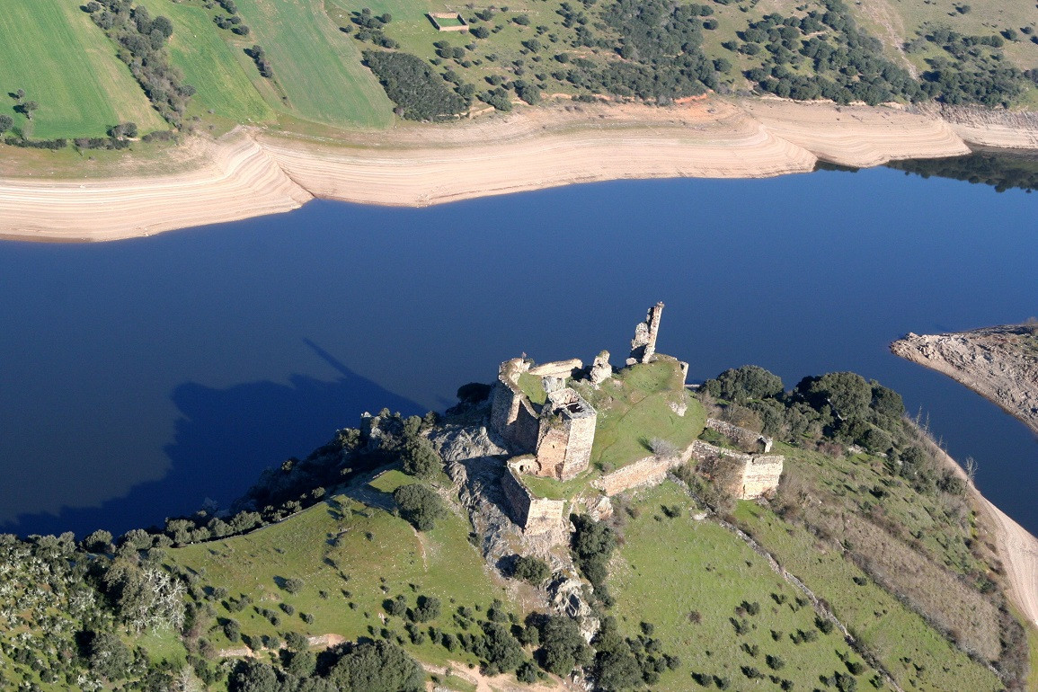 Castillo de Alba y Ru00edo Aiste, Zamora vusta aerea 1555