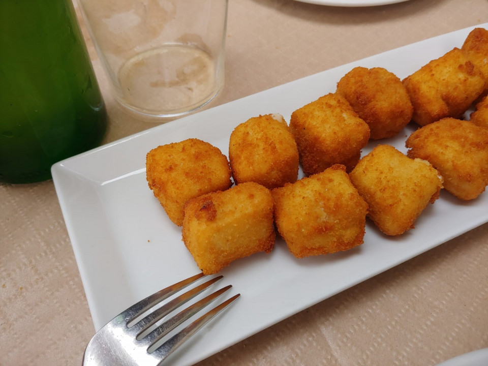 Croquetas. Manjar singular en Oviedo y de carta obligada en los establecimientos gastronómicos