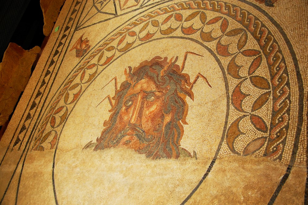 ALgarve O mosaico romano do Deus Oceano, do Museu de Faro
