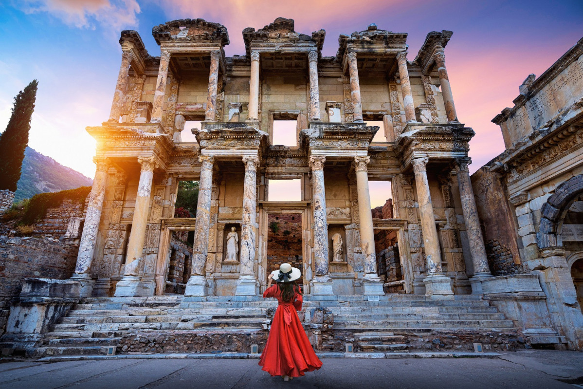 u0130zmir Celsus Library At Ephesus Ancient City 6000x4000px