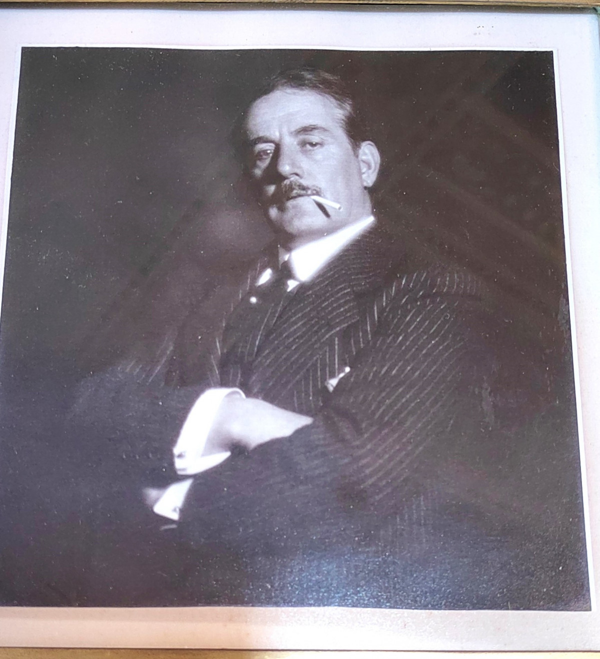 Retrato de Giacomo Puccini en Torre del Lago