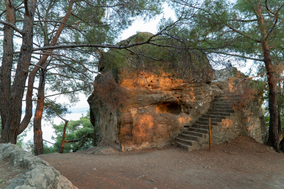 Canakkale Ida Mountain   Zeus Altarı