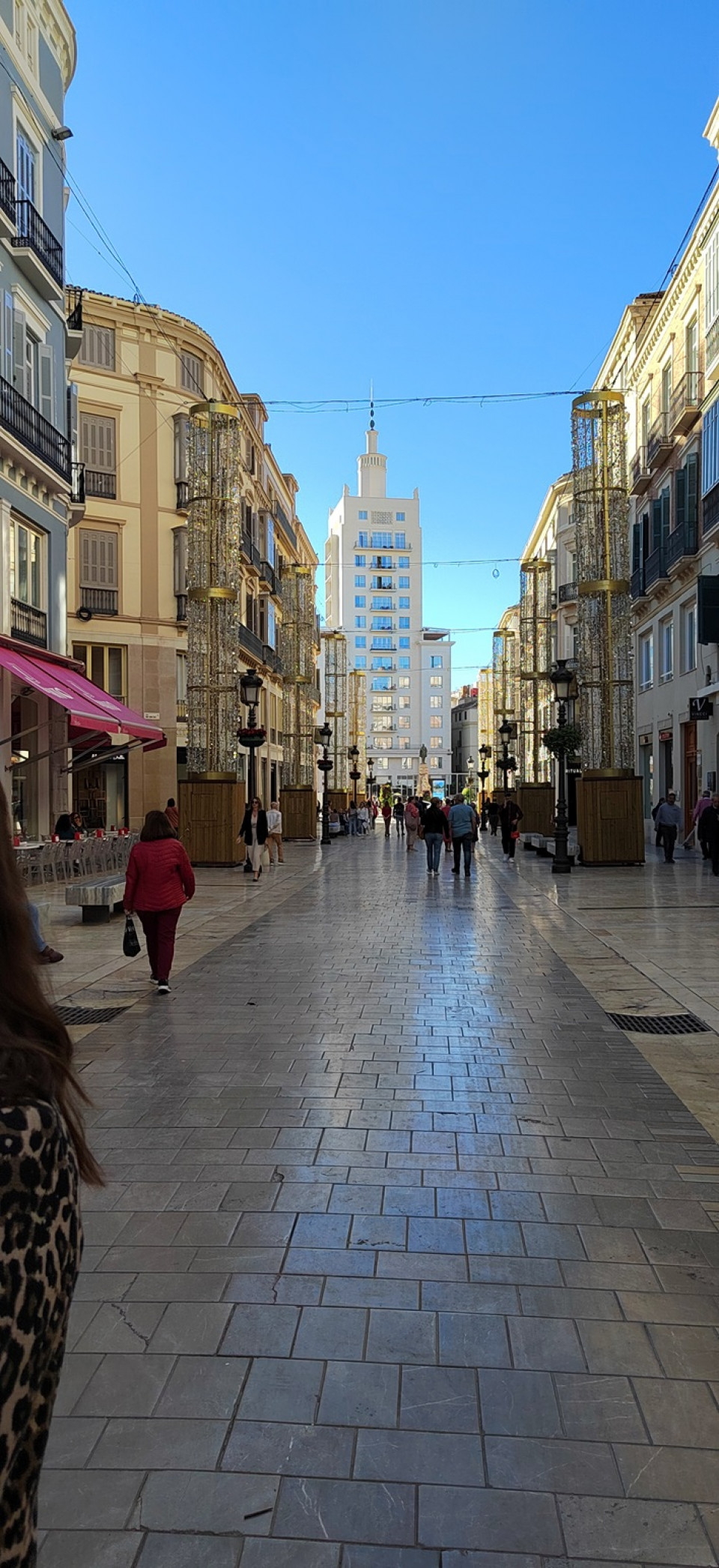Málaga calle Larios con el Only You al fondo