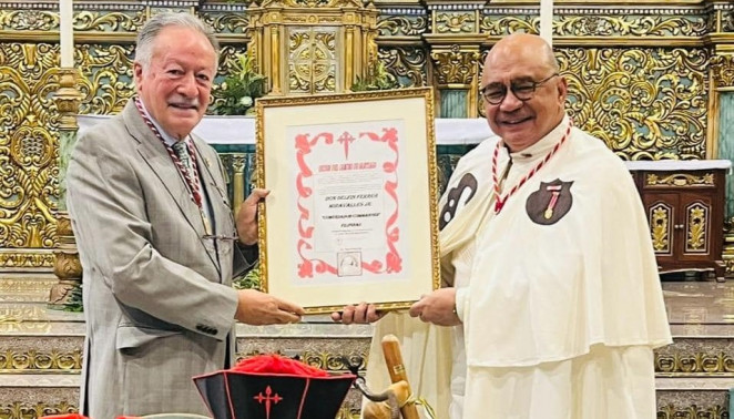 José Rodriguez, Delfin Ferrer, Con el Diploma acreditativo de Comendador de Orden del Camino de Santiago,, en Filipinas