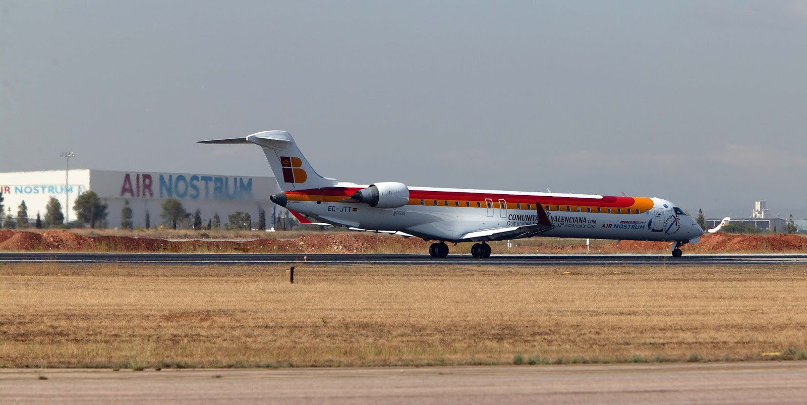 1 CRJ9003