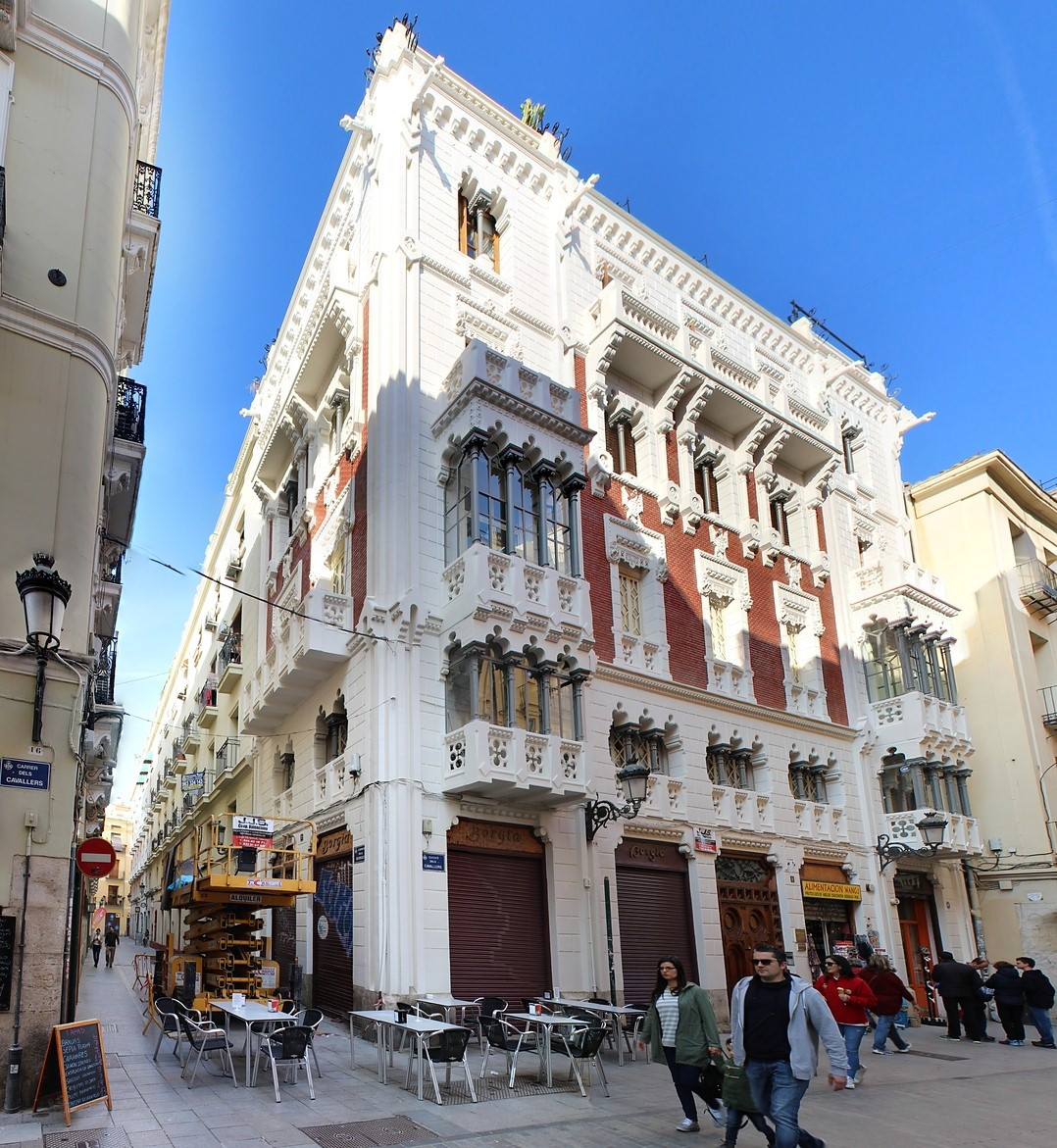 Edificio en la calle Caballeros nmero 8 en Valencia 2