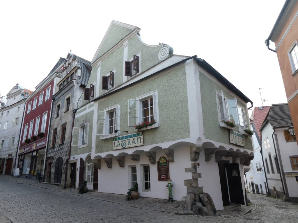 LatranHouses