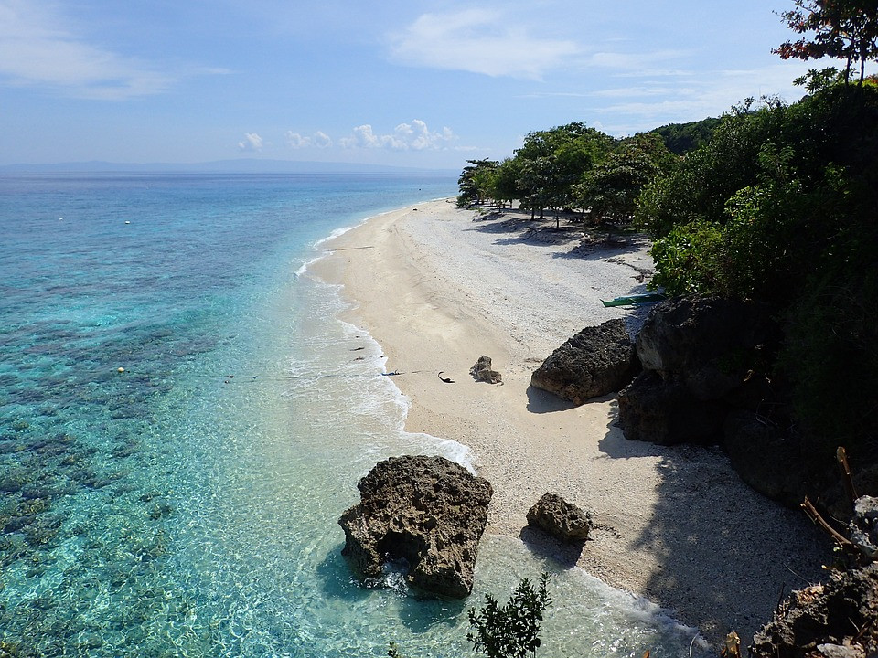 PlayaOslobFilipinasArenaSumilonIslandCebu