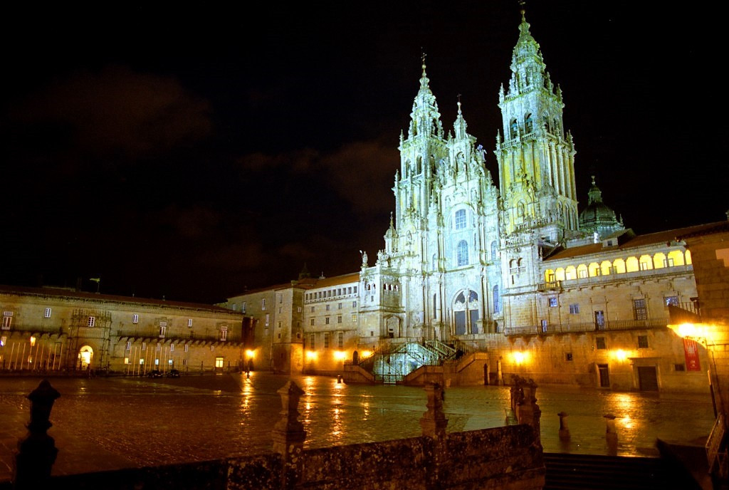 SantiagoVistanocturnadelObradoiro