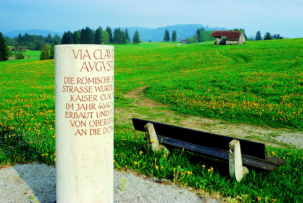 ViaClaudiaAugustaOstallgaeuAuerberglandRosshauptenMeilenstein