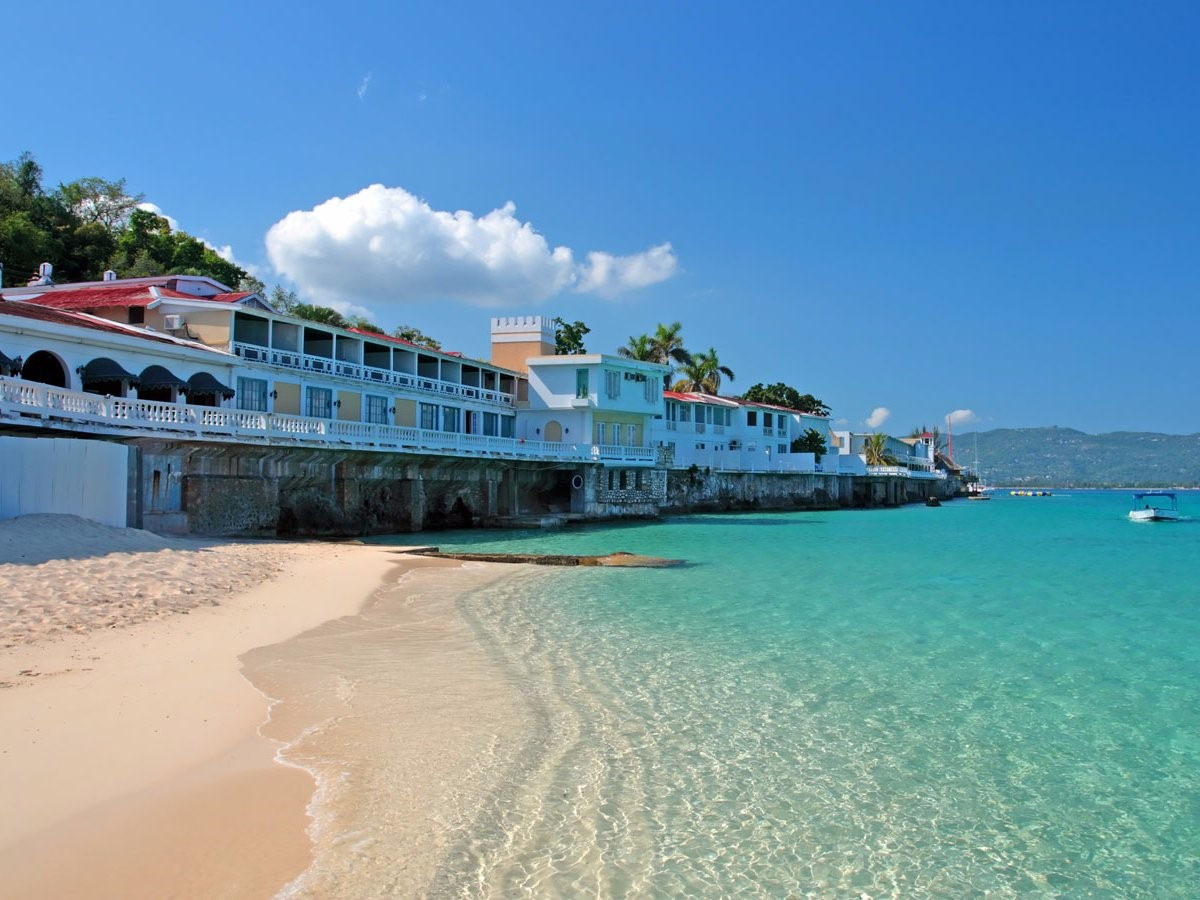 Doctorscavebeachinmontegobay