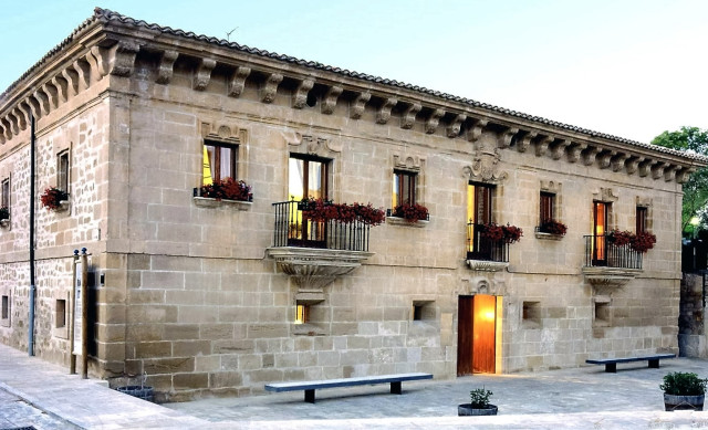 LaRiojaAlavesaHotelPalacioSamaniego