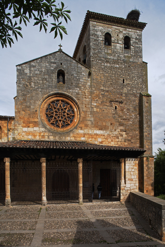 Semana Santa Covarrubias07. Ex Colegiata de San Cosme y San Damian