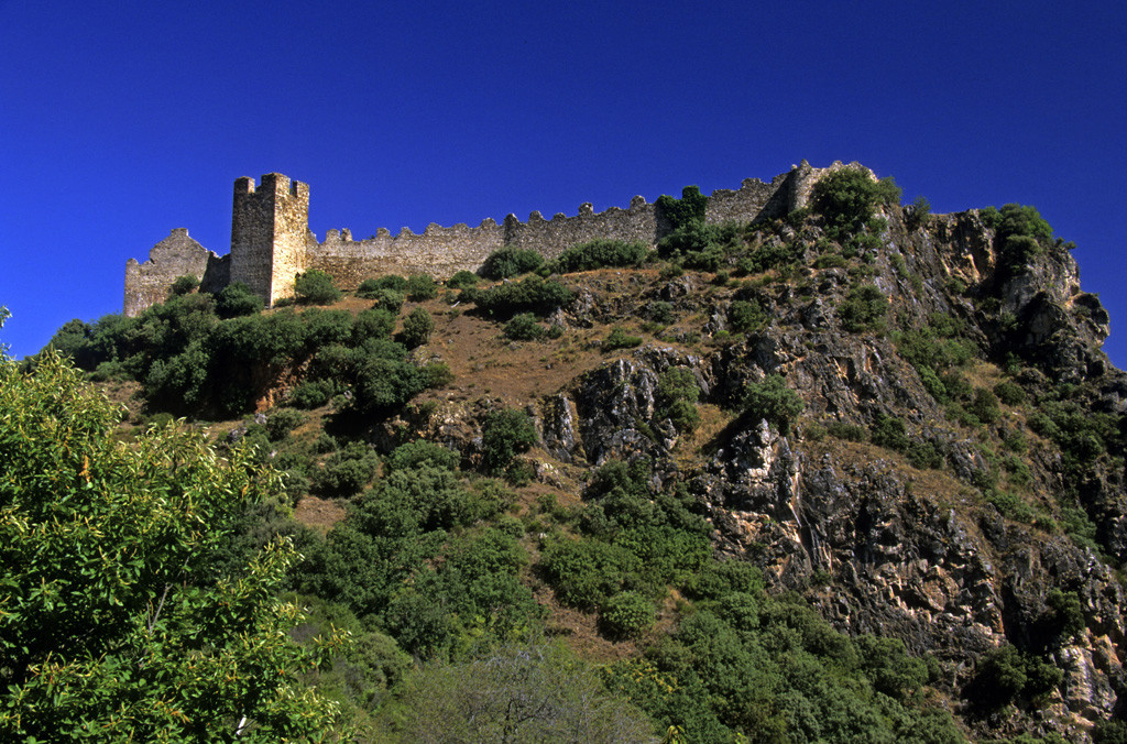 Camino de Invierno01. Cornatel. Castillo de Villavieja