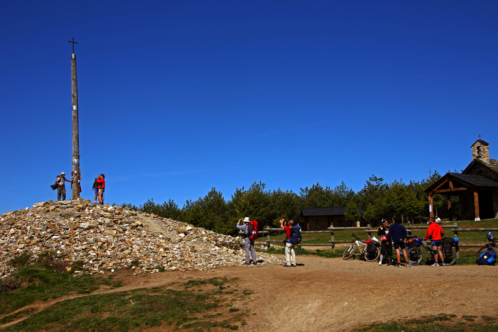 Camino Frances01. Cruz de Ferro