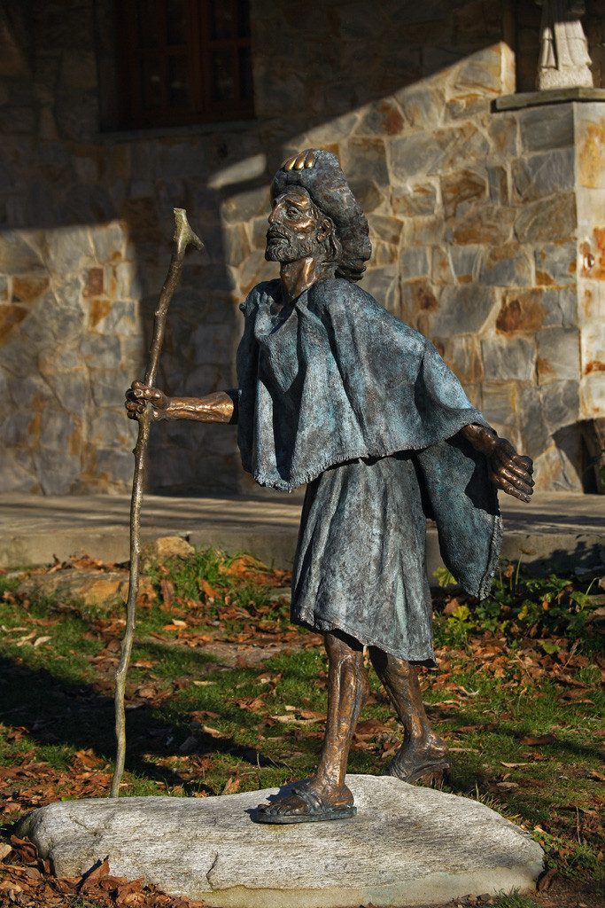 Camino Frances16. La Faba. Estatua al peregrino