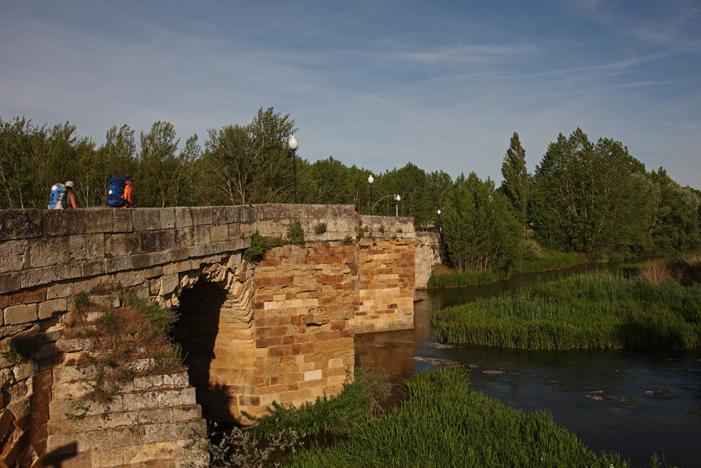 Sahagun07. Puente Canto