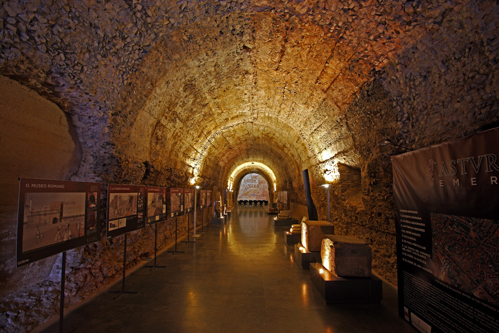 Maragateria03 Astorga. Ergastula. Museo Romano