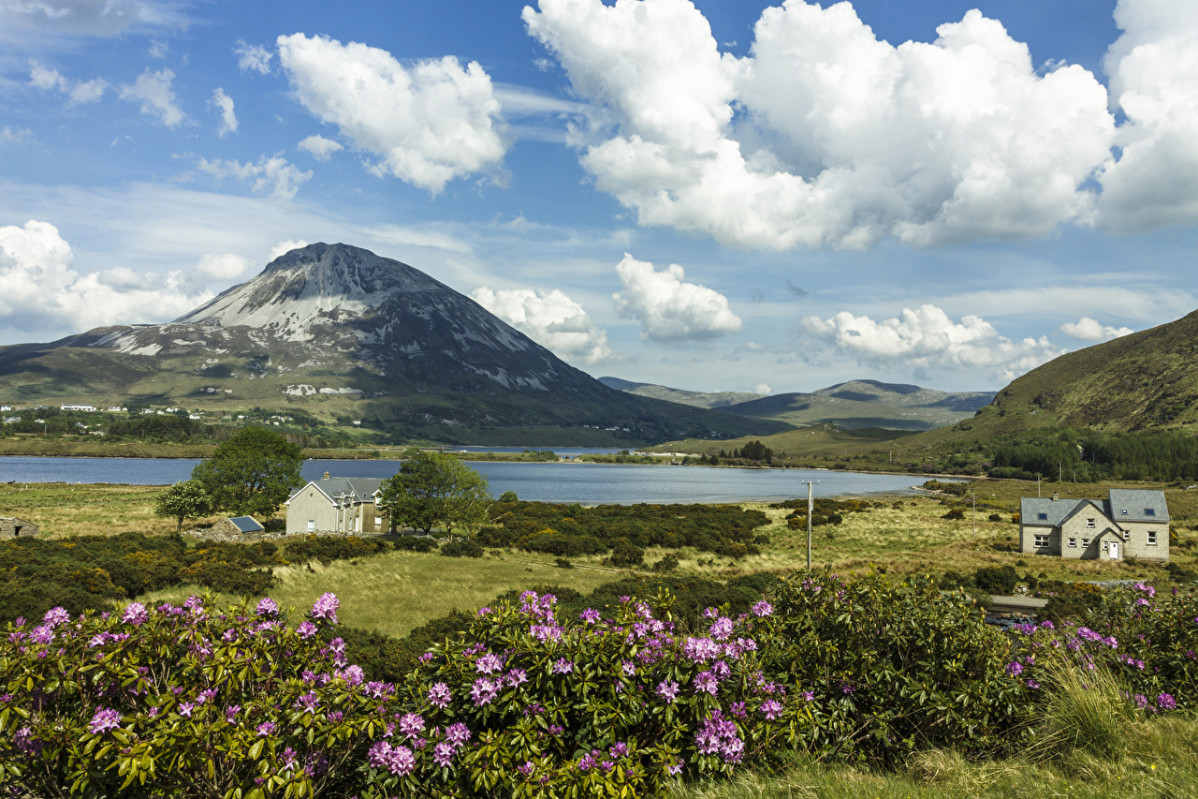 Ireland Scenery Sky Lake Houses Donegal Hill 525052 1280x853 (1)