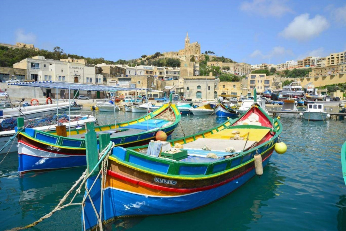 Malta Gozo luzzu boa