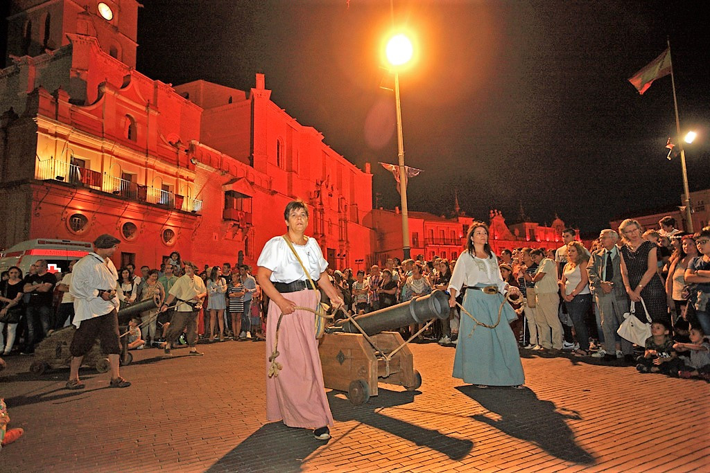 26 Recreacion Historica Desfile Final Llegada de los Capitanes Comuneros y Saludo de los Capitanes Comuneros Bravo  Padilla y Zapata