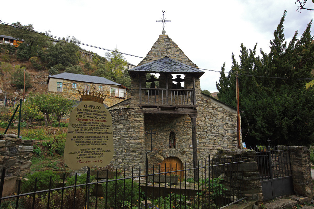 12 Compludo. Iglesia de los Santos Justo y Pastor