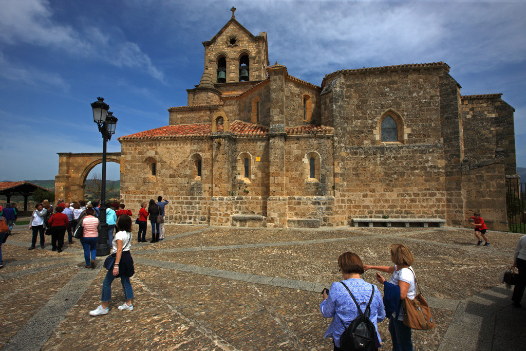 Frias17. Iglesia de San Vicente Martir