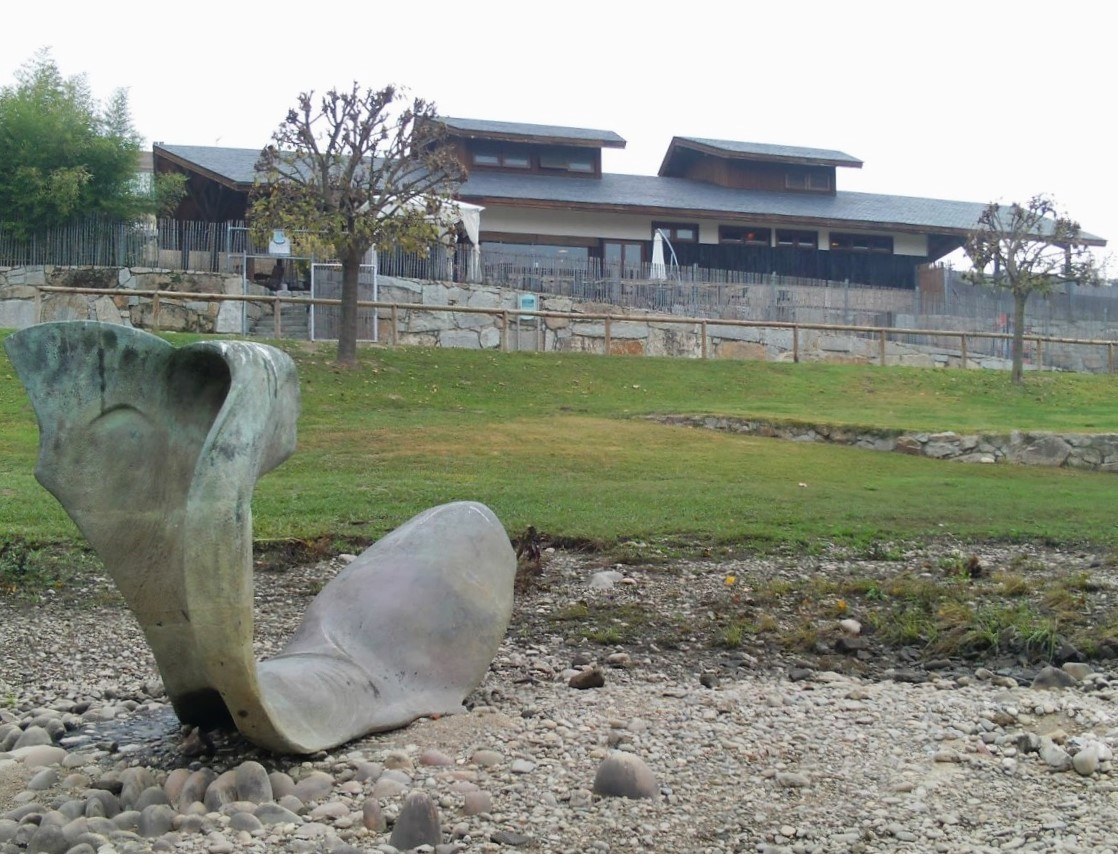 Ourense La sirena de Ascilco Manzano en el Paseo de las ninfas (2)