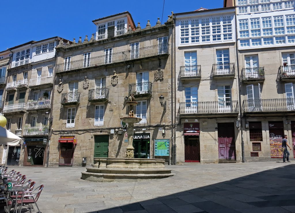 Ourense   Fonte na Praza do Ferro.