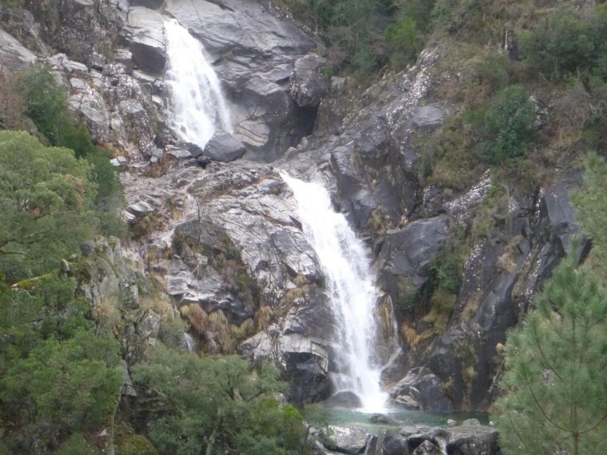 Ourense Cascada Fecha do Curro, en el Parque natural del Xuru00e9s