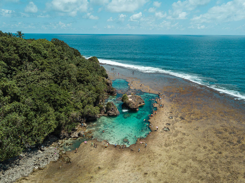 Filipinas magpupungko rock pools