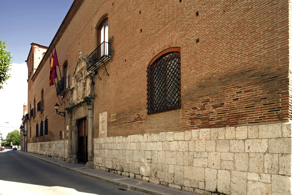 Exterior del Palacio de Las Dueñas