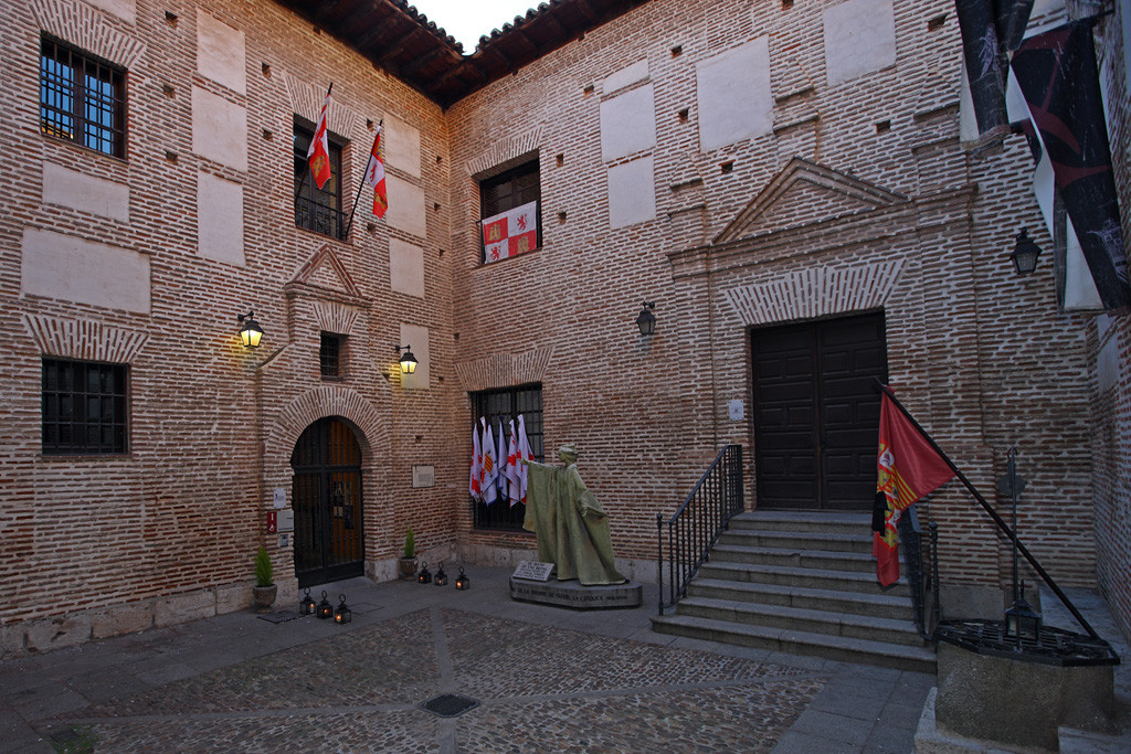 01 Caminos de una Reina. Palacio Real Testamentario de Isabel la Catolica01