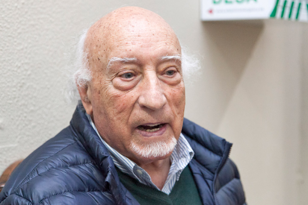 MANUEL VICENT