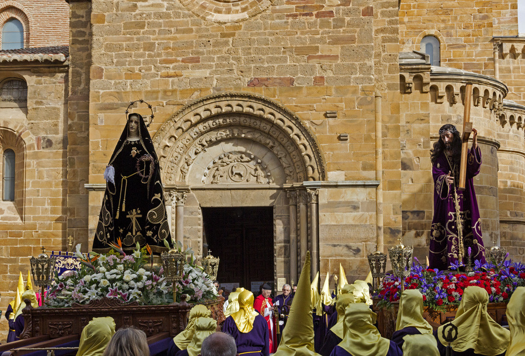 05 Viernes Santo. Procesion del Encuentro
