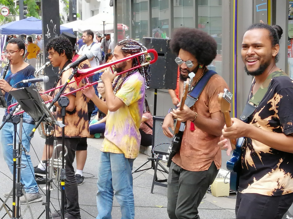 Musicos en Avda. Paulista IMG 20190407 122838