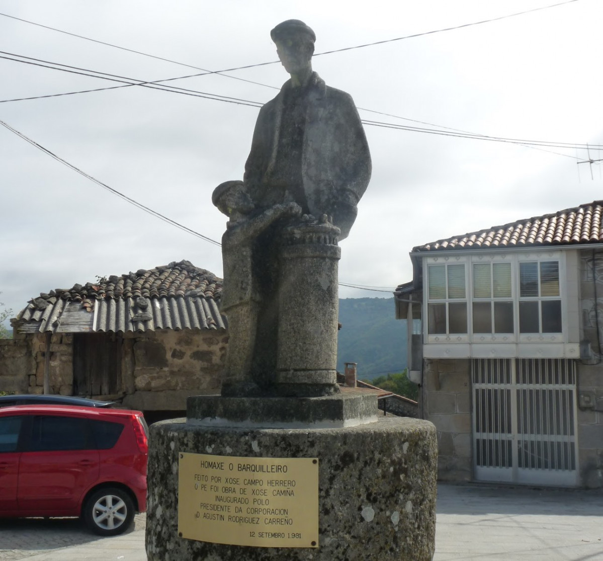 OUrense Parada del Sil Monumento al Barquilleros