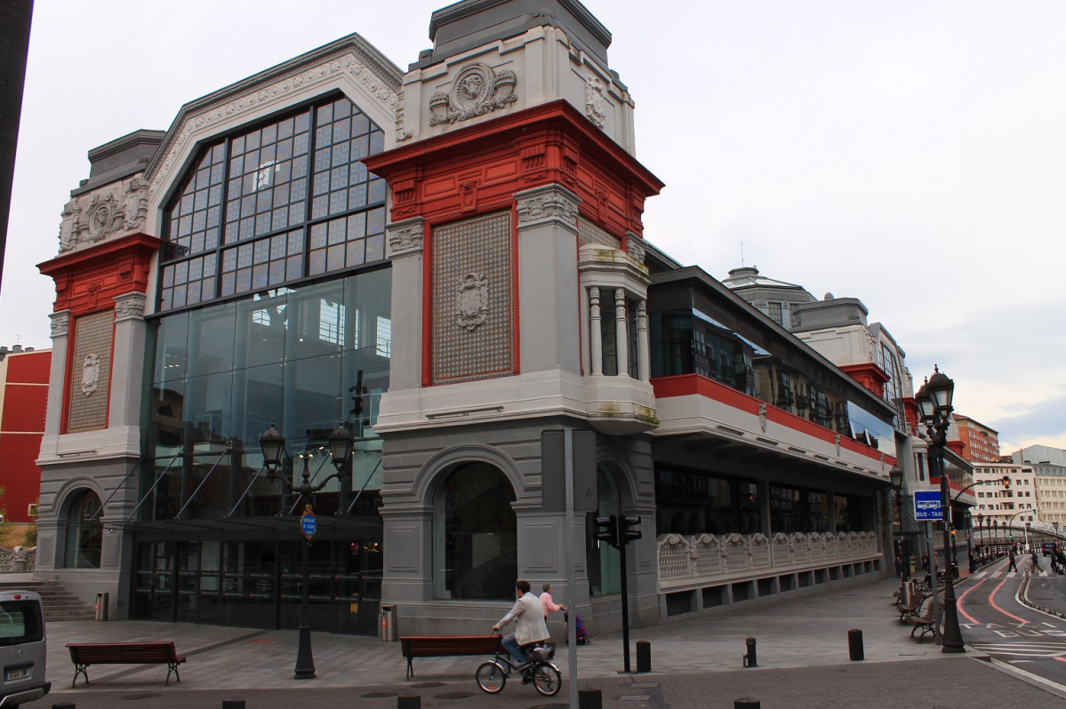 Bilbao Mercado de la Ribera exterior 1530