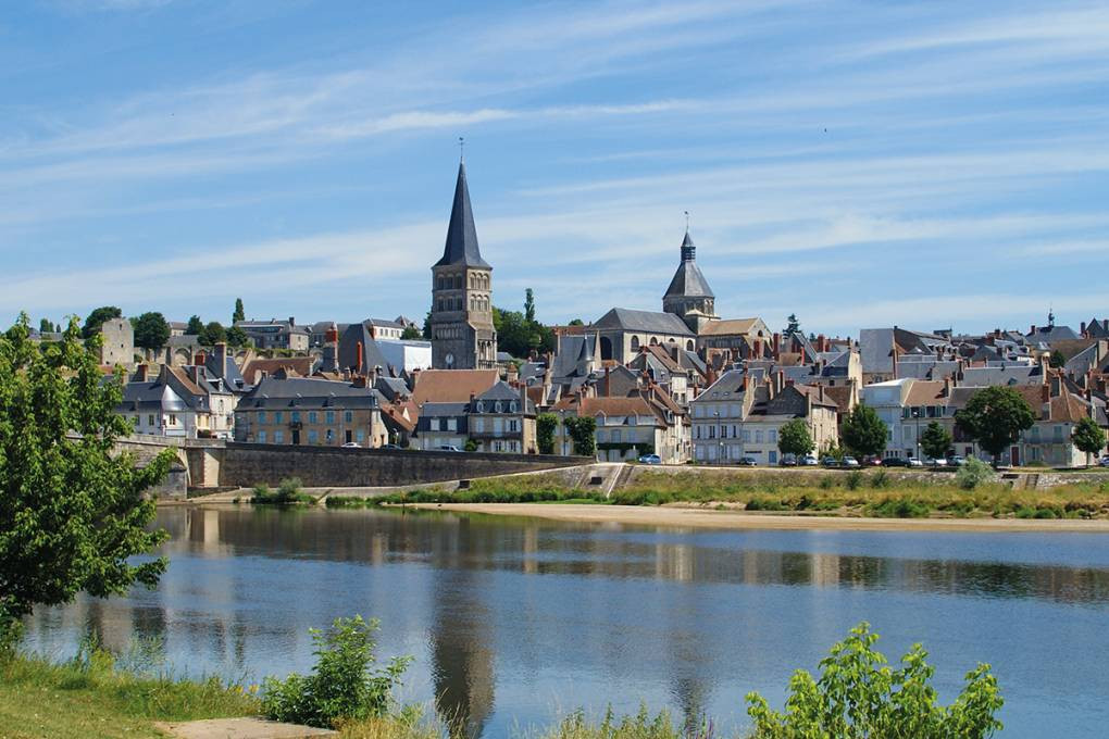 Francia charite sur loire
