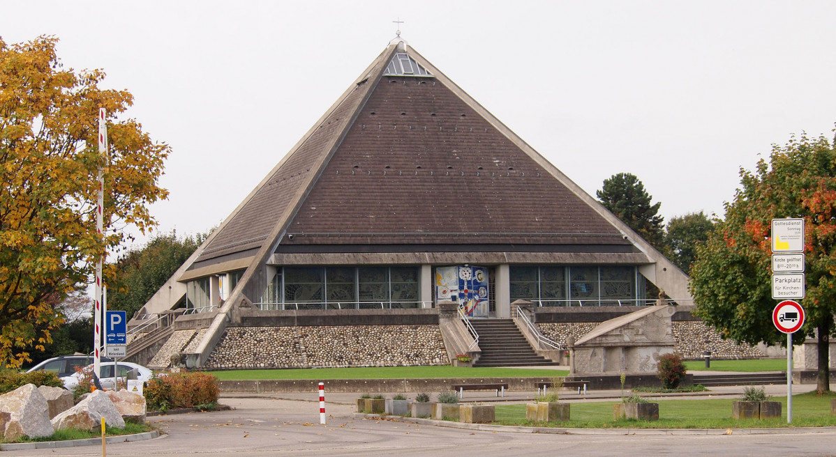 Autobahnkirche Baden Baden en la A5