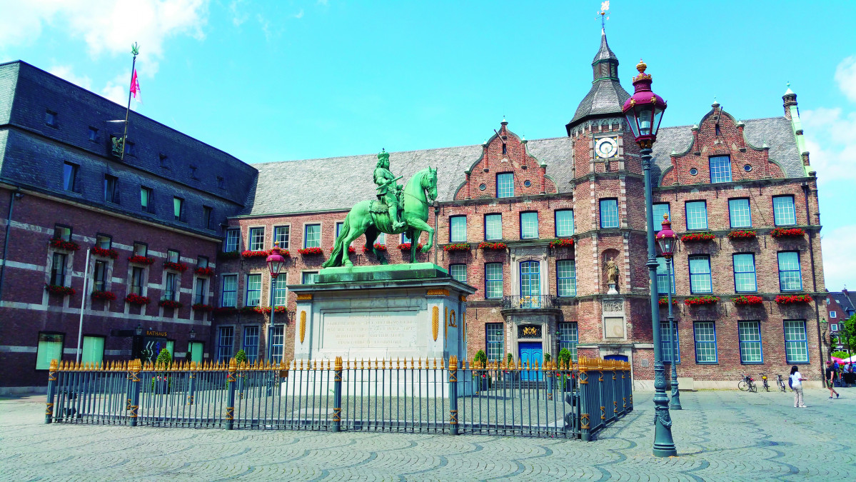 DUSSELDORF Alemania Plaza del Mercado Markplatz 1138578 Pixabay Gr