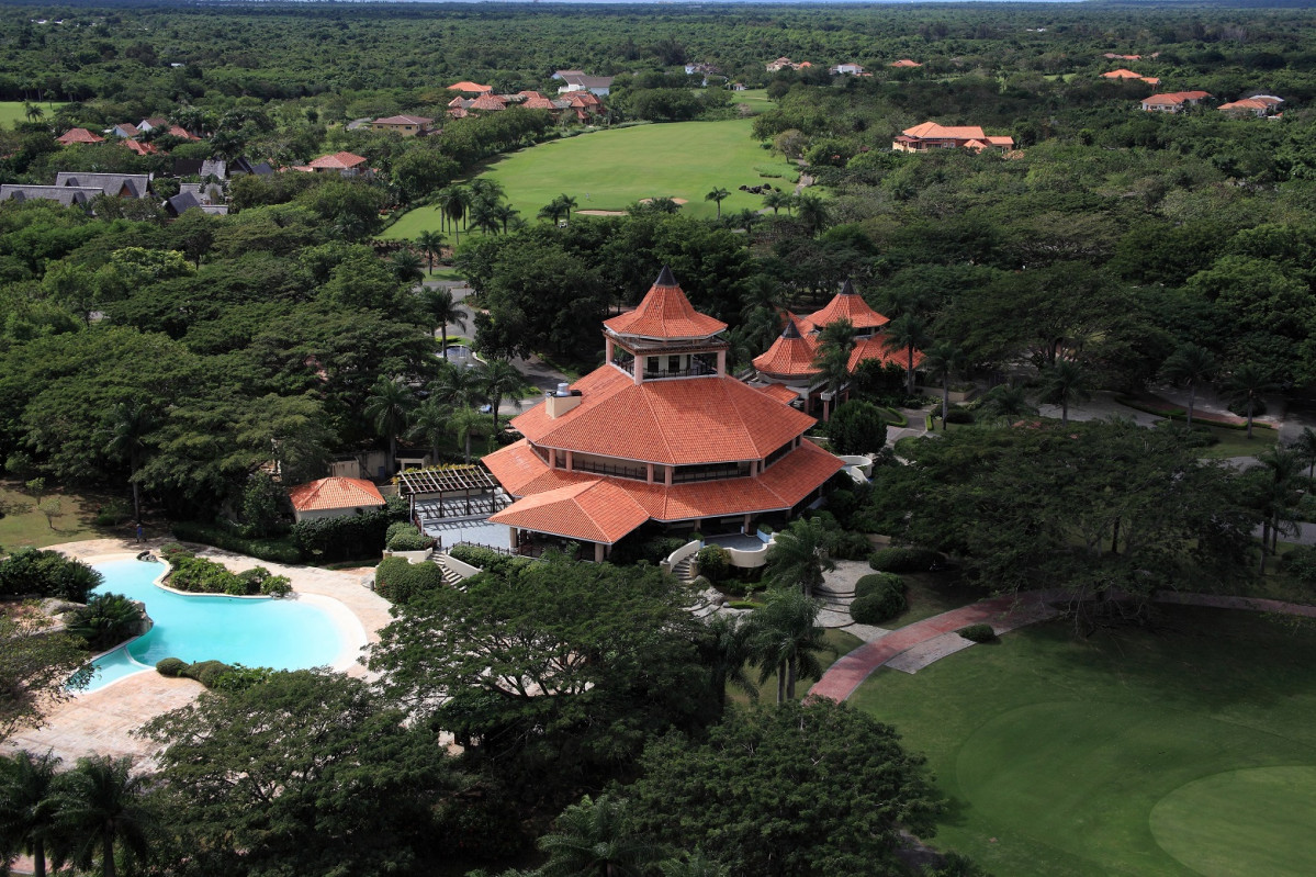 Santo Domingo Guavaberry Golf & Country Club1