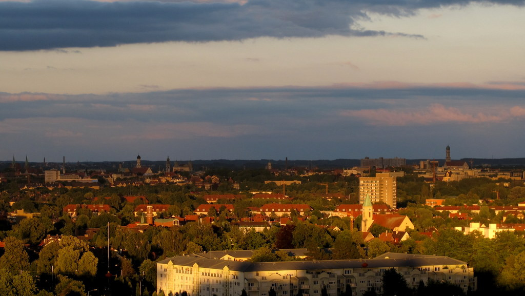 Vista sobre Augsburg desde el techo del Zentralklinikum hacia el este