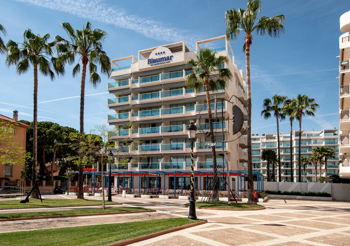 Blaumar (56)